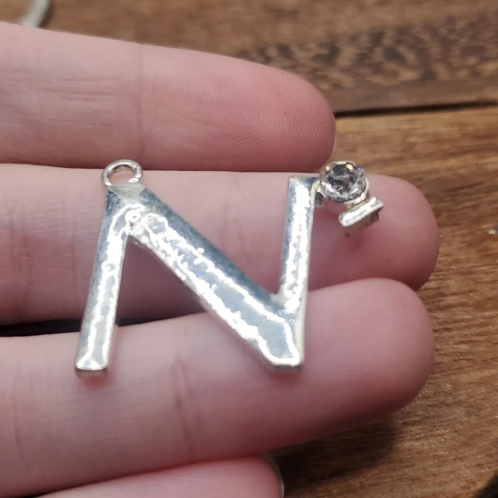 Initial N crystal pendant‎